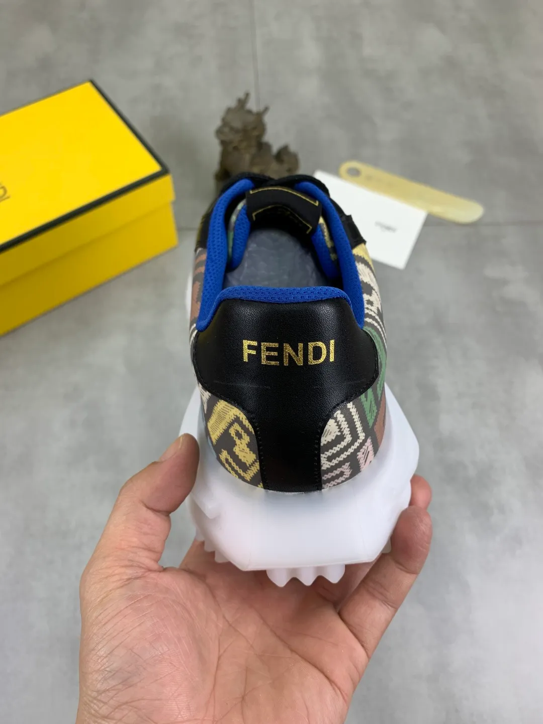 ​Men's shoes 💰P460 💰[New] Little Monster 🆘 New FENDI (Fendi) counter new 🕶️🕶️Simple routing effect, showing an elegant and cool driving shoe 🎬Using imported calfskin + first-layer pigskin lining🐂Excellent material🎬Detailed workmanship 🤗Comfortable foot feel➰➰. ​Pair it with any outfit to show your taste and temperament, low-key luxury ♻️Design ​simple and elegant ​noble and fashionable 🍃​Very loved and favored by trendy men 💓❤️size: 38-44 2️⃣colors available